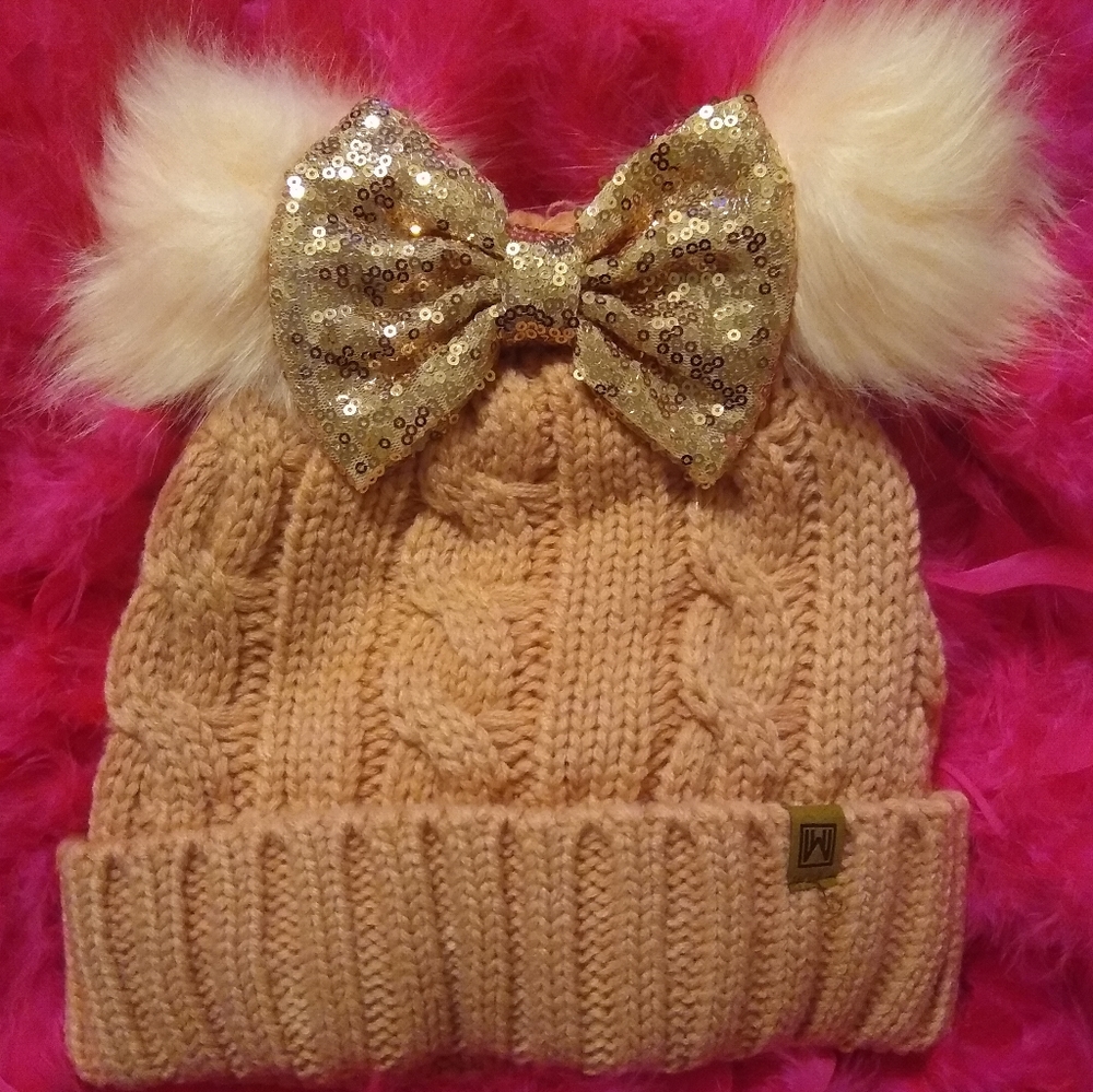 NWOT Cute Winter Hat